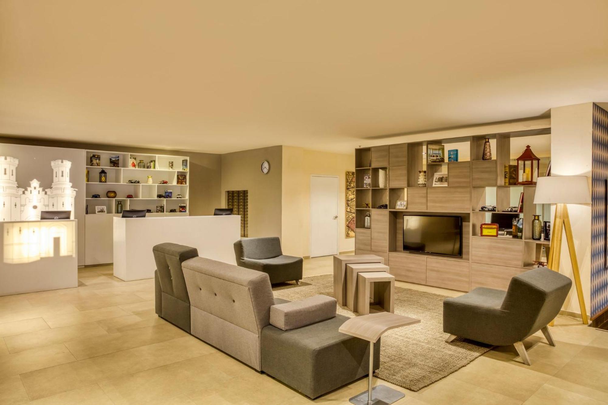 Fiesta Inn Express San Luis Potosi Oriente Bagian luar foto