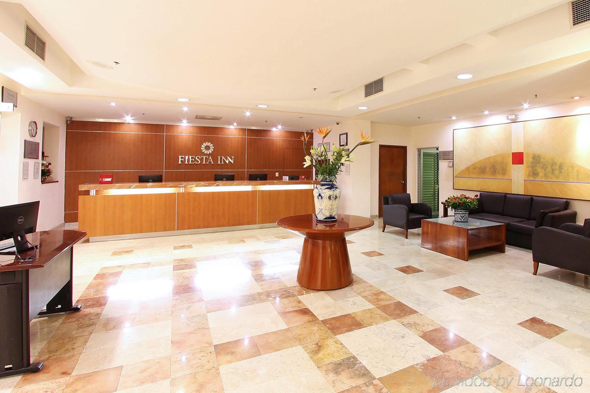 Fiesta Inn Express San Luis Potosi Oriente Bagian luar foto