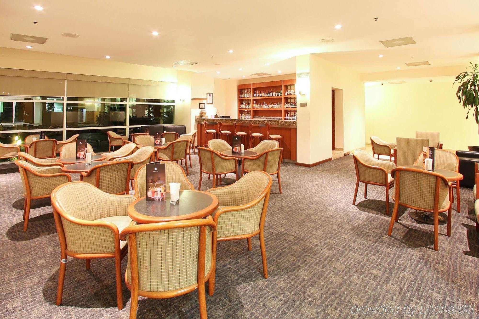 Fiesta Inn Express San Luis Potosi Oriente Bagian luar foto